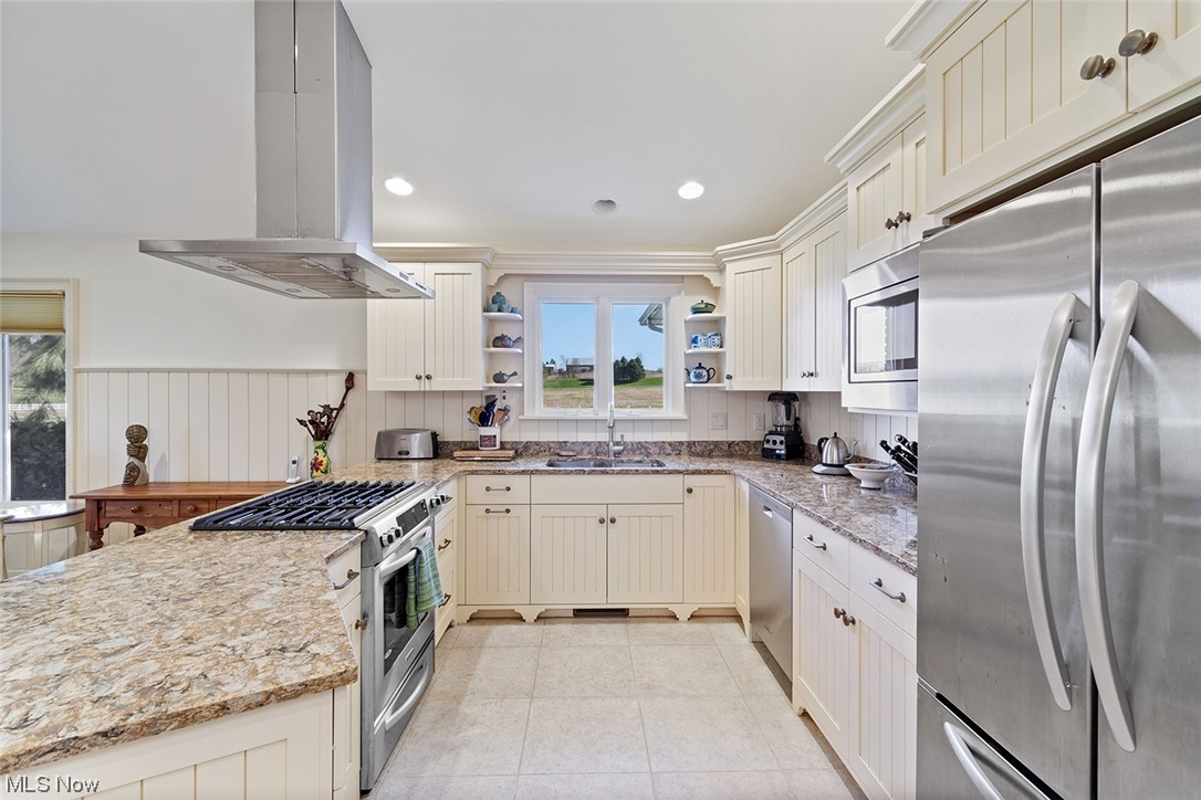 Lawrence Sec 19 - Land