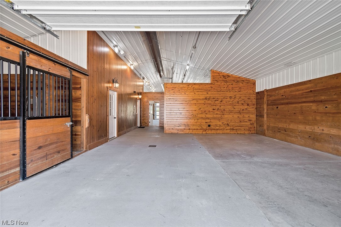 Lawrence Sec 19 - Land