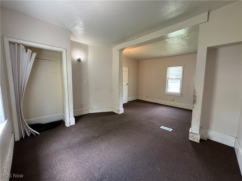 12423 Phillips Avenue, Cleveland, Ohio image 17