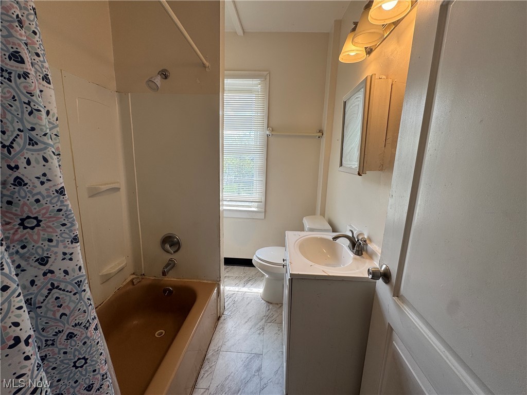 12423 Phillips Avenue, Cleveland, Ohio image 12