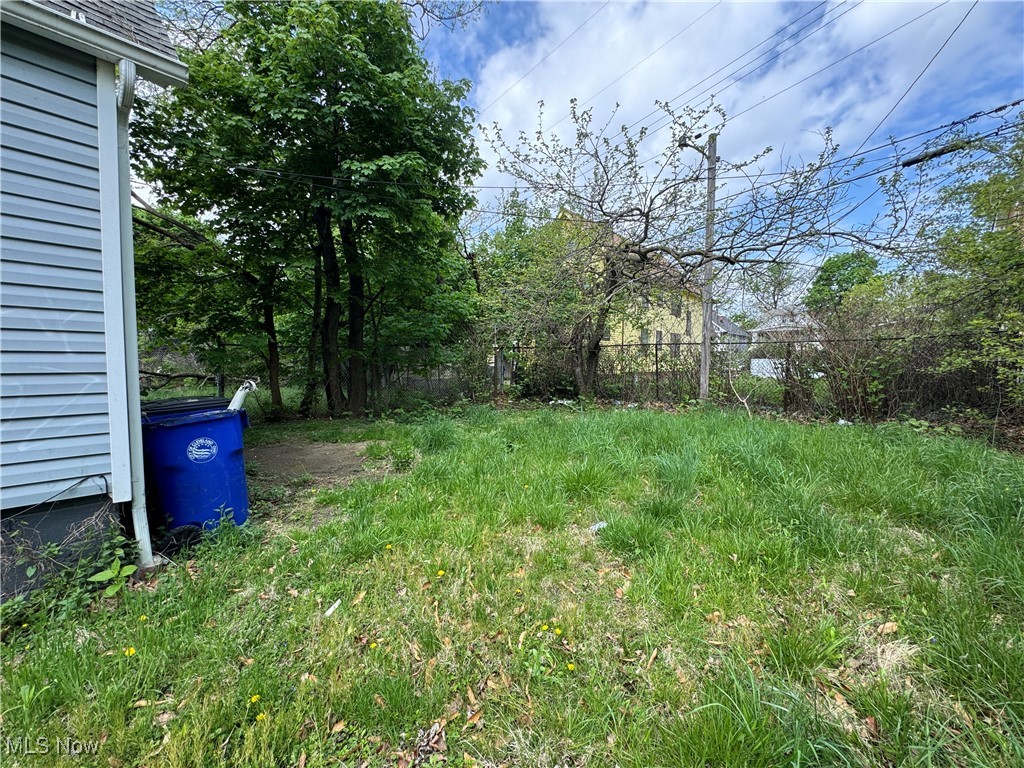 12423 Phillips Avenue, Cleveland, Ohio image 24
