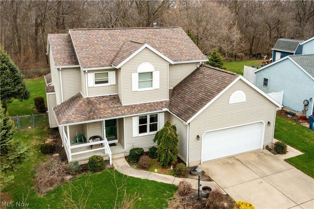 Photo of 856 Tappan Circle, Vermilion, OH 44089 (MLS # 5193411)