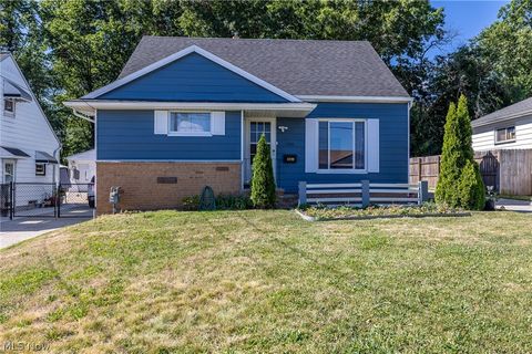 Homes For Sale - 3299 Winthrop Drive<br/> Parma, OH 44134