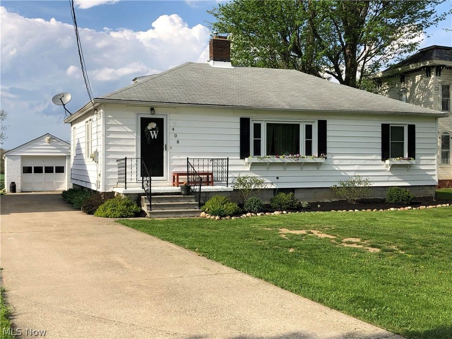 Charming 3 bedroom ranch located in the quaint, quiet village of Spencer, available for you to make your own. Rest assured & buy with peace of mind -- sellers are offering a HOME WARRANTY with the purchase. Updates include: Bathroom remodel (2016), windows & doors (2010), furnace (2017), sump pump (2017), garage electric updated (2018), garage roof completed (2018) and brand new roof completed June 2018!! This home boasts wood floors throughout the living areas & bedrooms as well as a partially finished basement! Don't wait! This beautiful home will not last long!