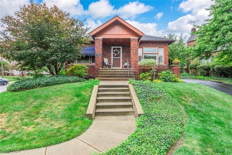 1495 Lewis Drive, Lakewood, OH 44107 - #: 5157648