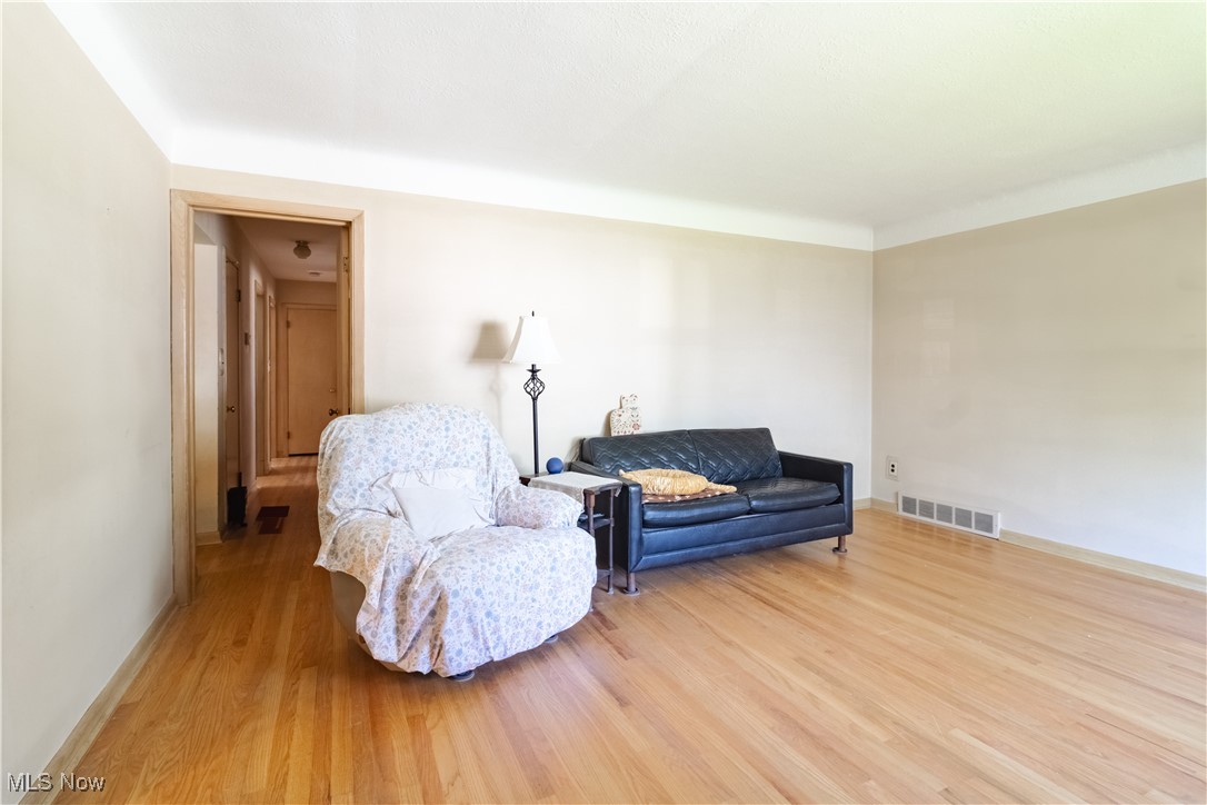 14060 James Avenue, Maple Heights, Ohio image 12