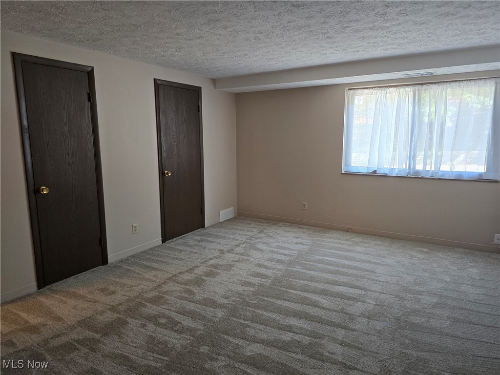 Woods/Brecksville Condo - Residential