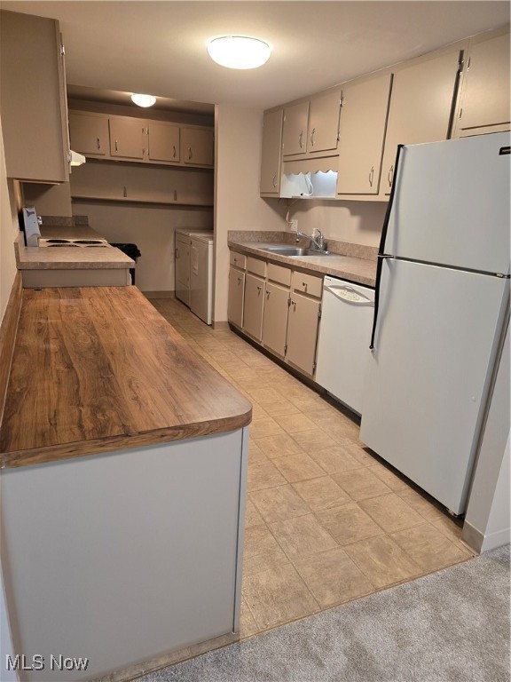 Woods/Brecksville Condo - Residential