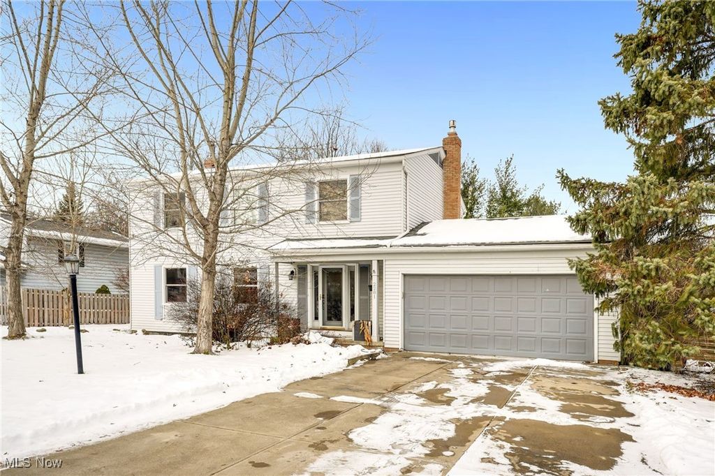 Photo of 2281 Parmalee Drive, Seven Hills, OH 44131 (MLS # 5176734)