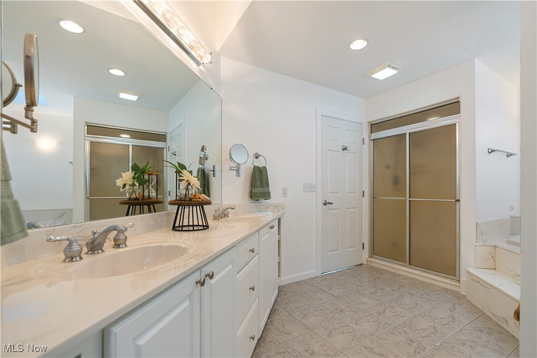 Willowdale Lake - Residential