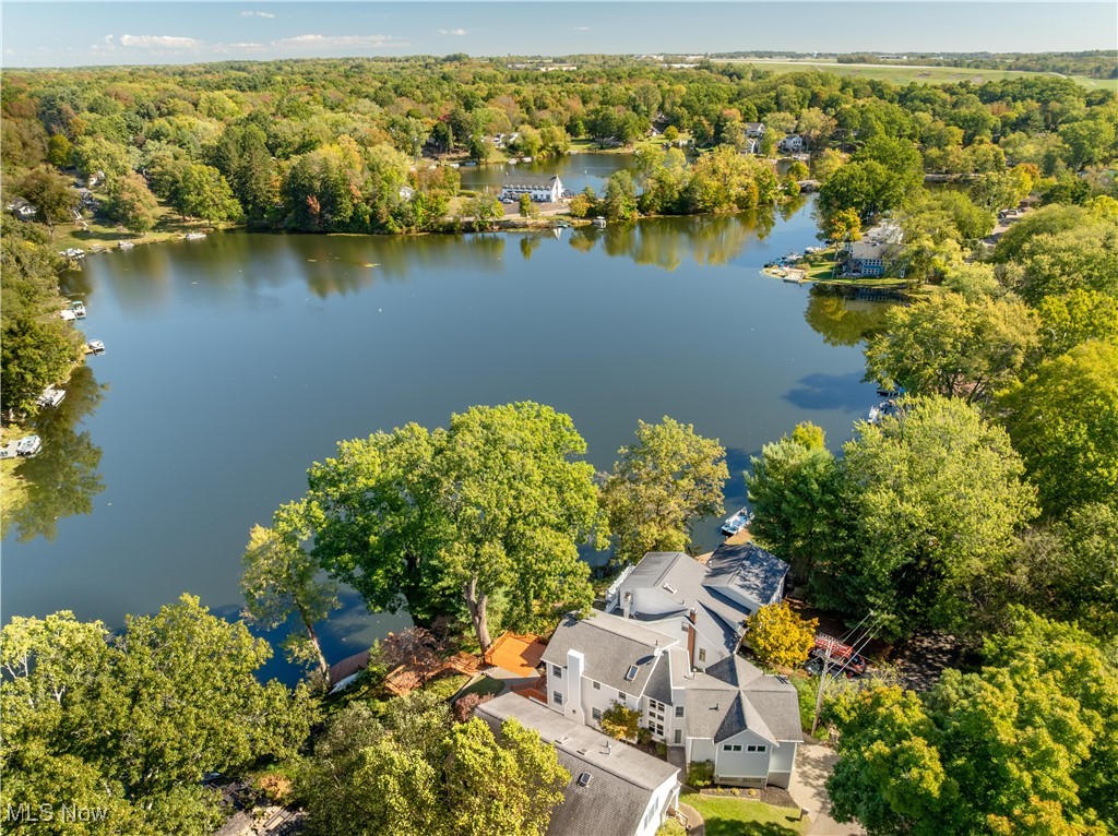Willowdale Lake - Residential