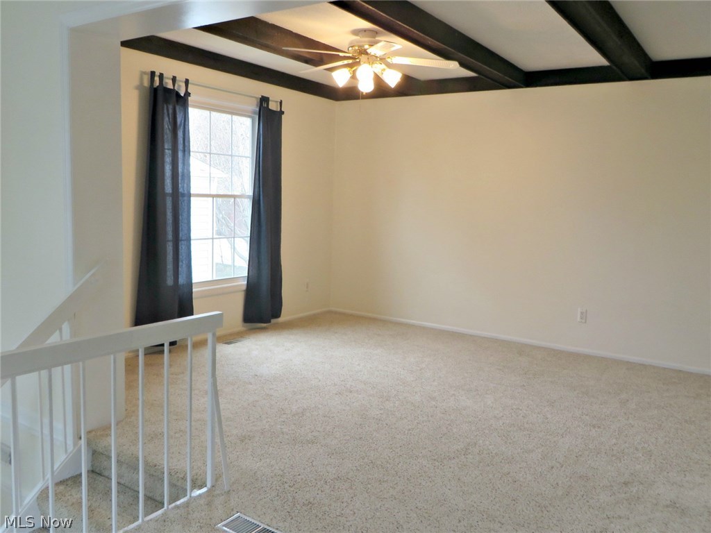 Village Green Condos 03 - Residential