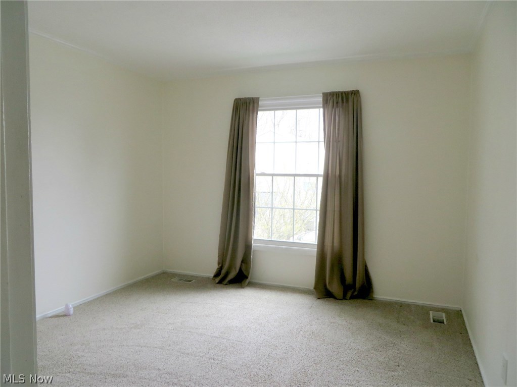 Village Green Condos 03 - Residential