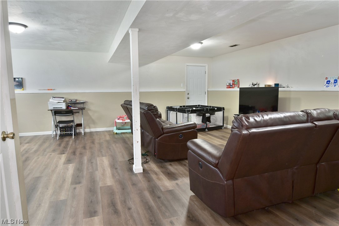 Church Hill Manor - Residential