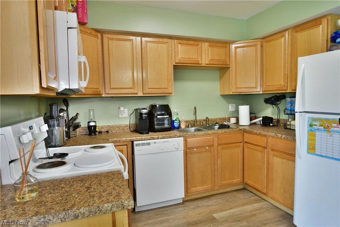 Church Hill Manor - Residential