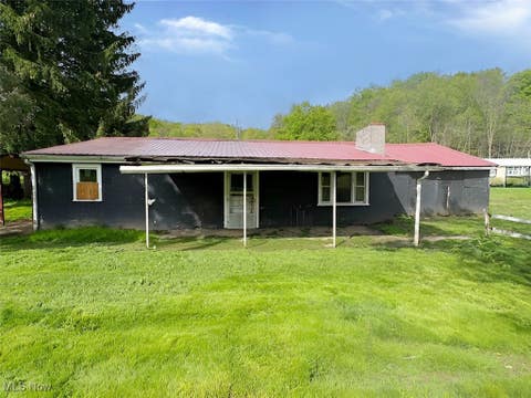 Homes For Sale - 4308 Flat Road<br/> Uhrichsville, OH 44683