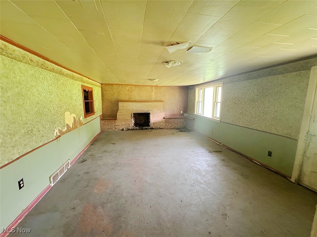 4308 Flat Road, Uhrichsville, Ohio image 7
