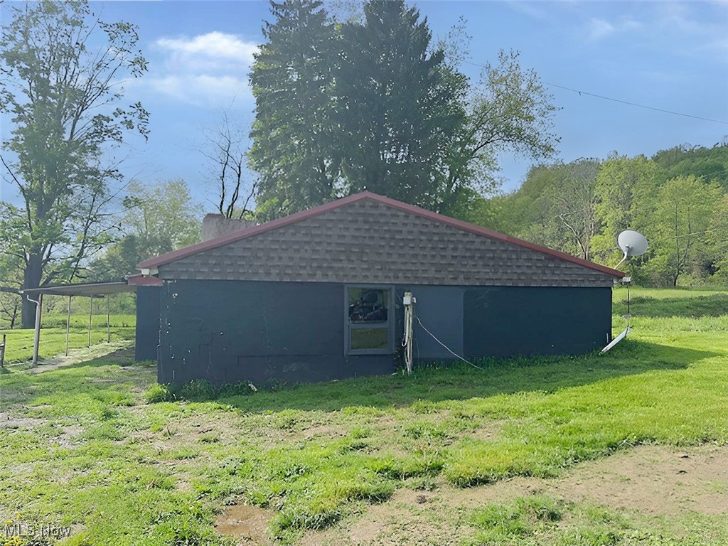 4308 Flat Road, Uhrichsville, Ohio image 2