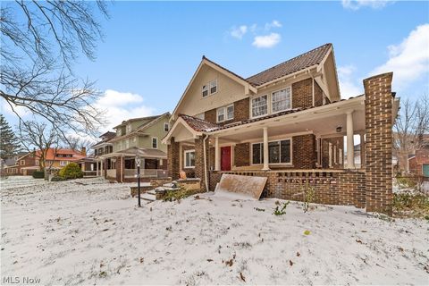 Homes For Rent - 867 East Blvd Blvd<br/> Cleveland, OH 44108