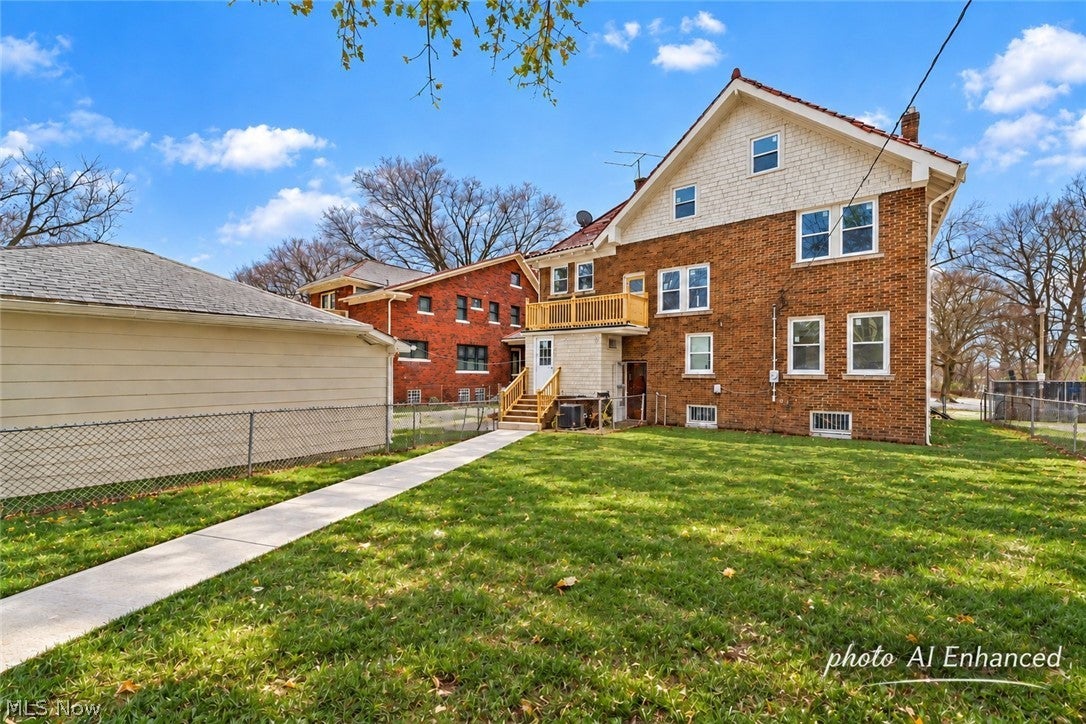 867 East Blvd