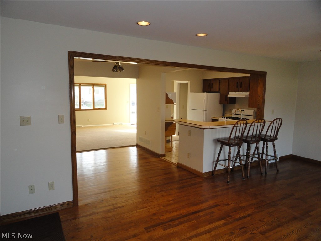Hiwood Heights - Residential