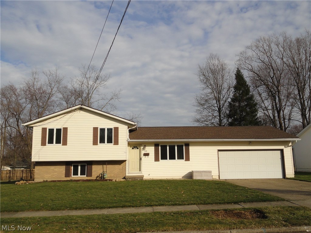 Impressive split level with family room addition situated in desirable Munroe Falls neighborhood within a short distance to the elementary school. Very well maintained throughout. Spacious L shaped living room and dining area which is open to the kitchen, breakfast bar and the 24 x 13 family room addition. Beautiful gleaming hardwood floors throughout, gas fireplace plus built in cabinets and shelves. Fully fenced backyard with 10 x 10 quality built shed, 16 x 16 deck porch, 12 x 12 screened gazebo and Boise speakers for exterior surround sound. Convenient first floor laundry plus 1/2 bath. 3 bedrooms up, also with hardwood floors. Lower level rec room plus utility room. Anderson wood clad casement windows, new water heater & dishwasher in 2016. New roof in 2011, new furnace and AC in 2006 with Aprilaire humidifier and electro static air cleaner. Move in ready! Call today!