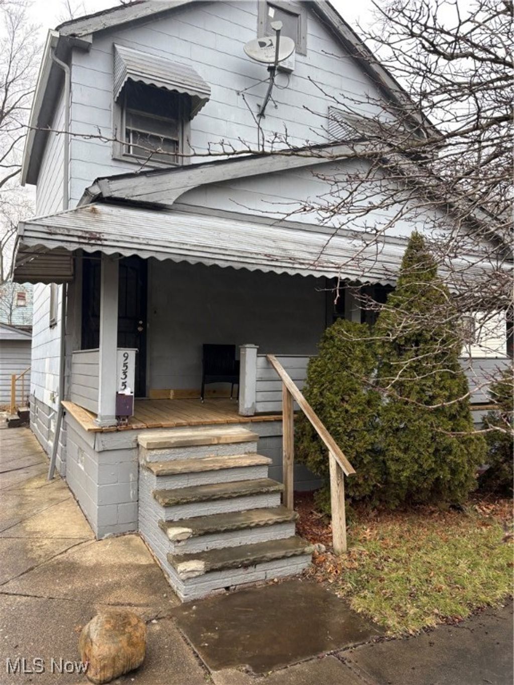 Photo of 9535 Nelson Avenue, Cleveland, OH 44105 (MLS # 5182989)