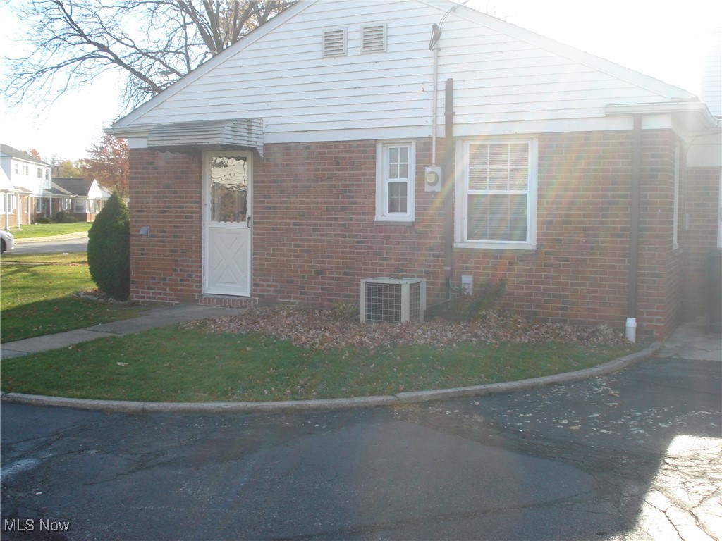 258 Buckner Drive #229, Euclid, Ohio image 12