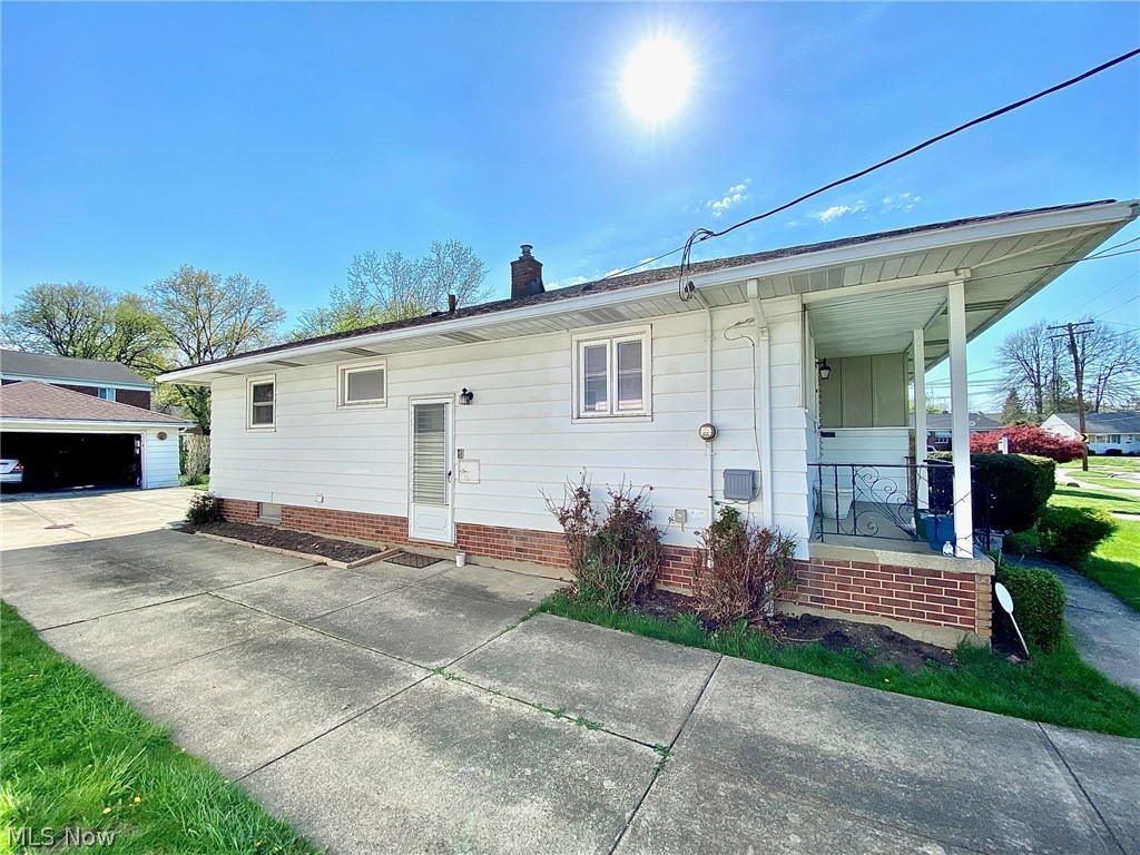 24350 Stephen Avenue