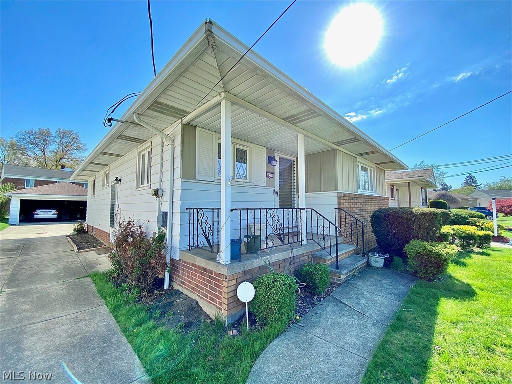 24350 Stephen Avenue