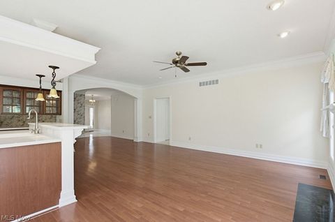 Tiny photo for 2345 Heron Crest Drive, Cuyahoga Falls, OH 44223 (MLS # 5203284)