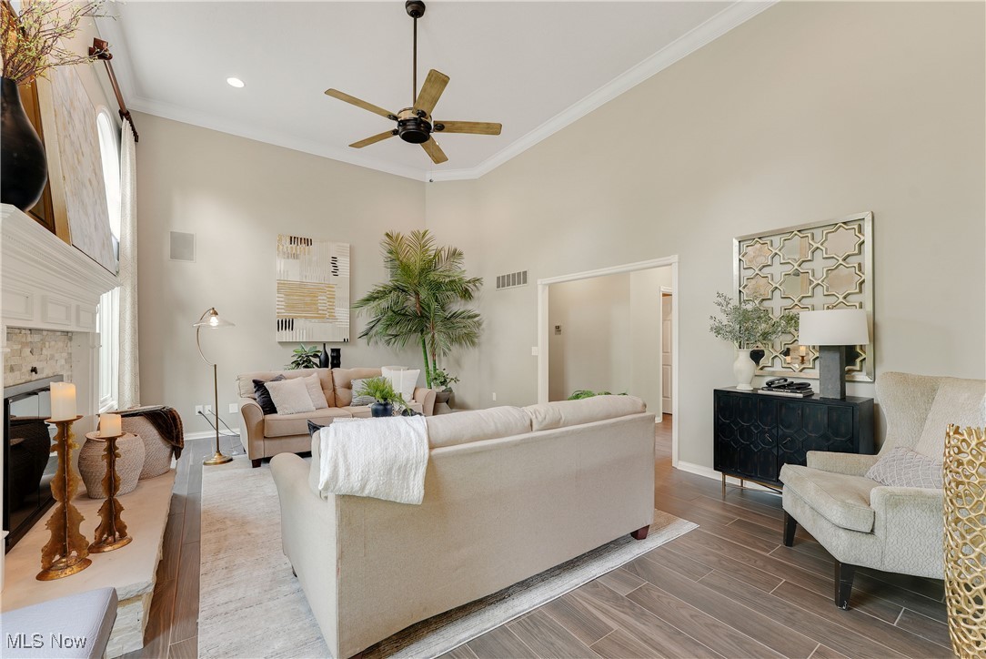 344 Cheyenne Falls Drive, Avon Lake, Ohio image 10