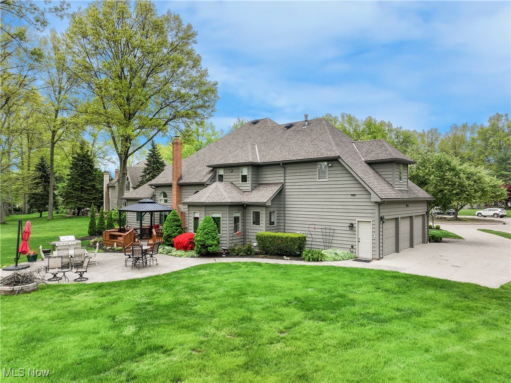 344 Cheyenne Falls Drive, Avon Lake, Ohio image 42
