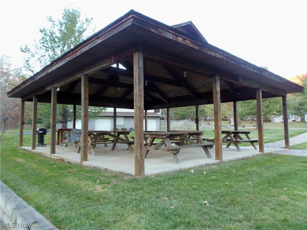 Tuscarawas Park Condo - Residential