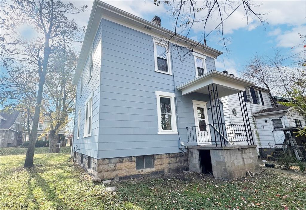 Photo of 1219 Oregon Avenue, Steubenville, OH 43952 (MLS # 5170076)