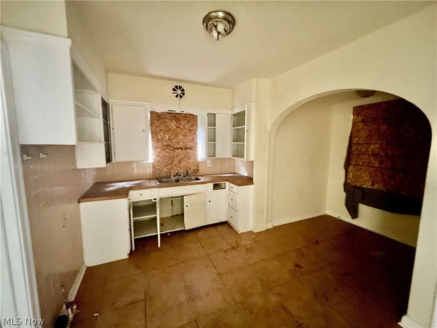 Great opportunity for an investor. Owner selling as-is. Seller will make no repairs.