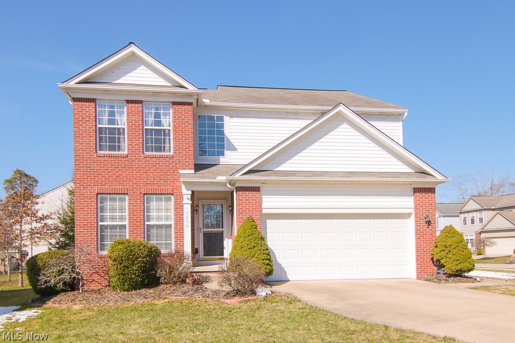 WOW!! Truly Move In Ready Home Is Located In Fountain Pointe Subdivision On Cul-De-Sac Street! Absolutely Spotless and Tastefully Decorated! Two Story Great Room Boasts Vaulted Ceiling and Gas Fireplace and Leads To Spacious Eat-In Kitchen! The Cook In the Family Will Love the Kitchen With Island, All Appliances, Granite Countertops and Tile Backsplash. Laundry Is A Breeze In the First Floor Laundry Room Complete With Washer and Dryer! Relax In the Master Suite With Vaulted Ceiling, Private Master Bath With Double Sinks Plus Walk-In Closet. The Finished Basement Is the Perfect Entertaining Space With Bar, Rec Room, Glass Block Windows and Storage! The Basement Also Provides Additional Living Space With 4th Bedroom and Full Bath That Could Be In-Law Or Teen Suite! Enjoy This Summer At the Community Stocked Pond and On the Concrete Patio! Located Close To Metro Parks Too! Seller Is Including One Year Home Warranty! Make This Beauty Your New Home!