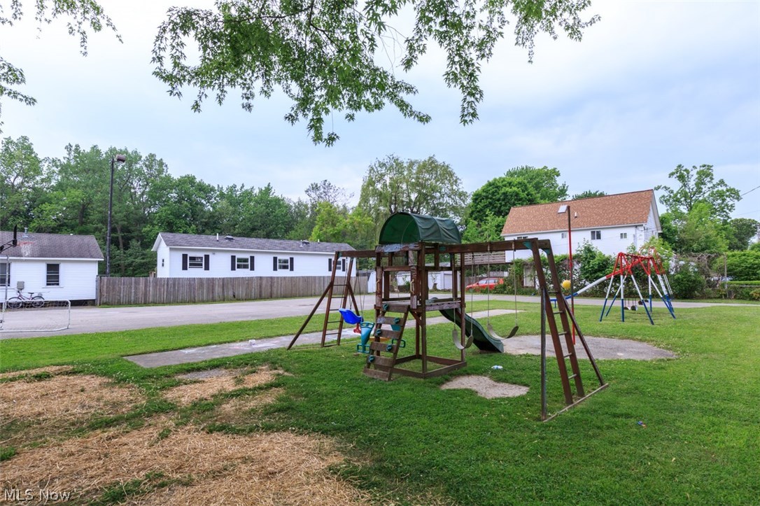 Chagrin Harbor Beach - Residential