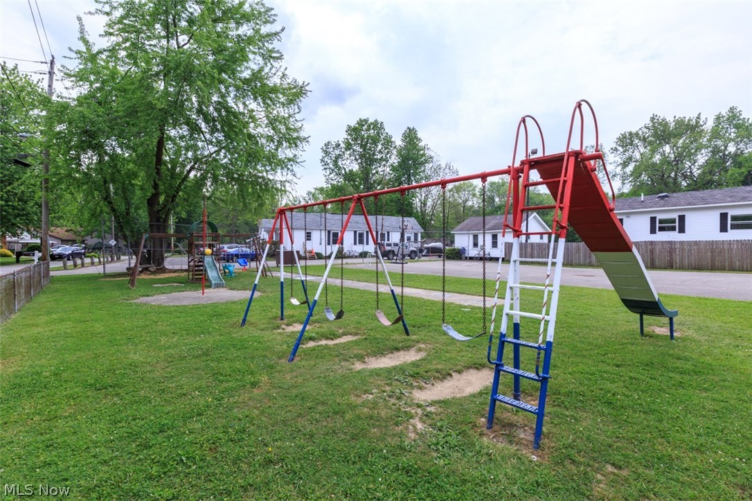 Chagrin Harbor Beach - Residential