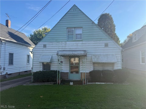 Photo of 858 Independence Avenue, Akron, OH 44310 (MLS # 5252167)