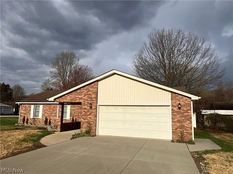 Tiny photo for 3621 Vineland Avenue, Ashtabula, OH 44004 (MLS # 5201280)