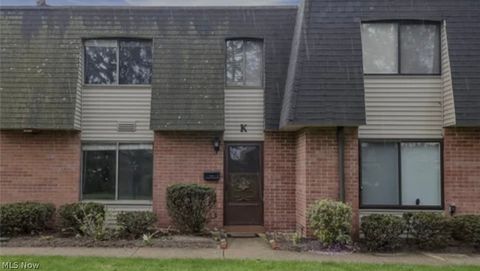 Condo For Sale - 216 Moore Road #3K<br/> Avon Lake, OH 44012