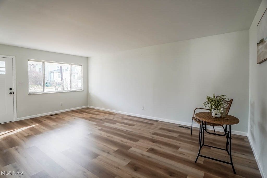 Photo of 68 25th Street NW, Barberton, OH 44203 (MLS # 5174237)