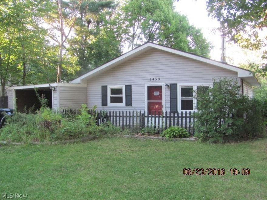 Easy to maintain 2 bedroom, 1 bath ranch with walkout partial basement. Nice back yard.