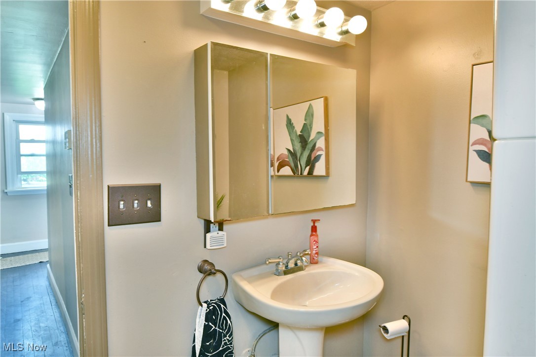 Crescent Drive 02 - Residential