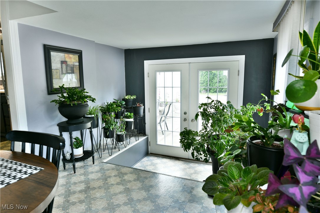 Crescent Drive 02 - Residential