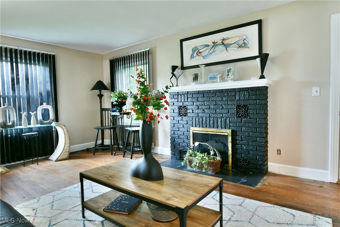 Crescent Drive 02 - Residential