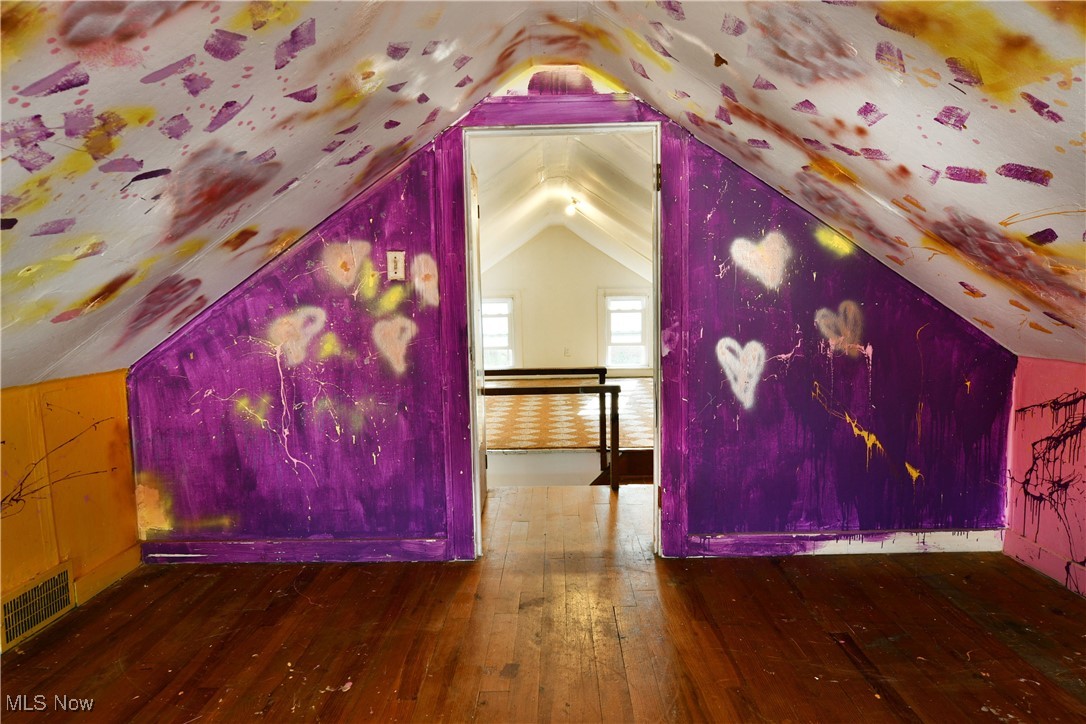 Crescent Drive 02 - Residential