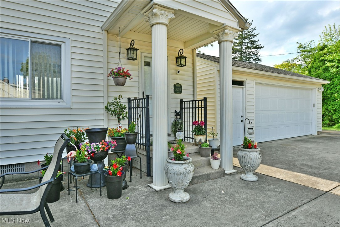 Crescent Drive 02 - Residential