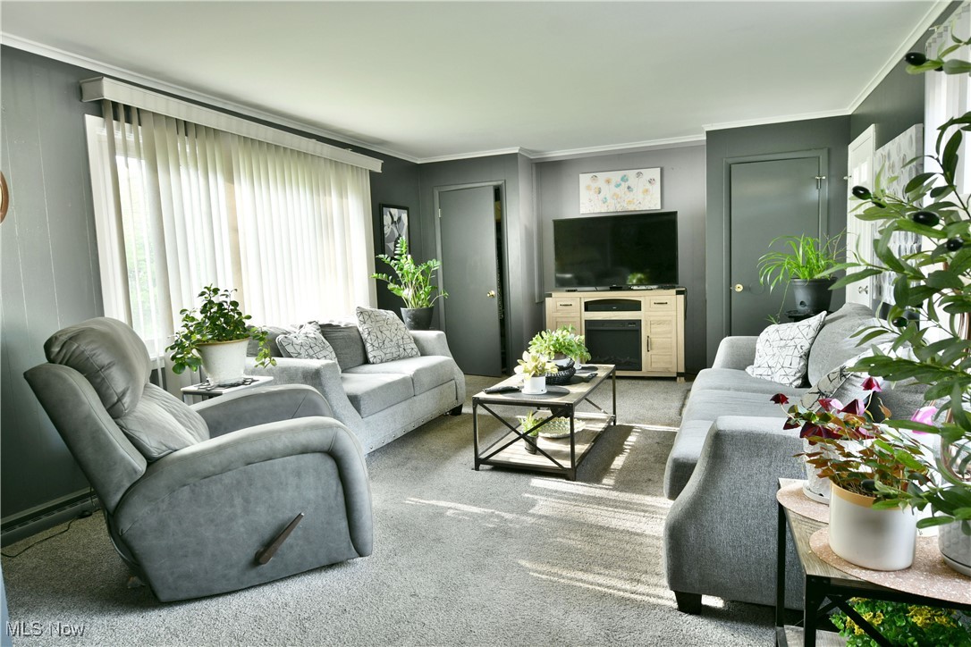 Crescent Drive 02 - Residential